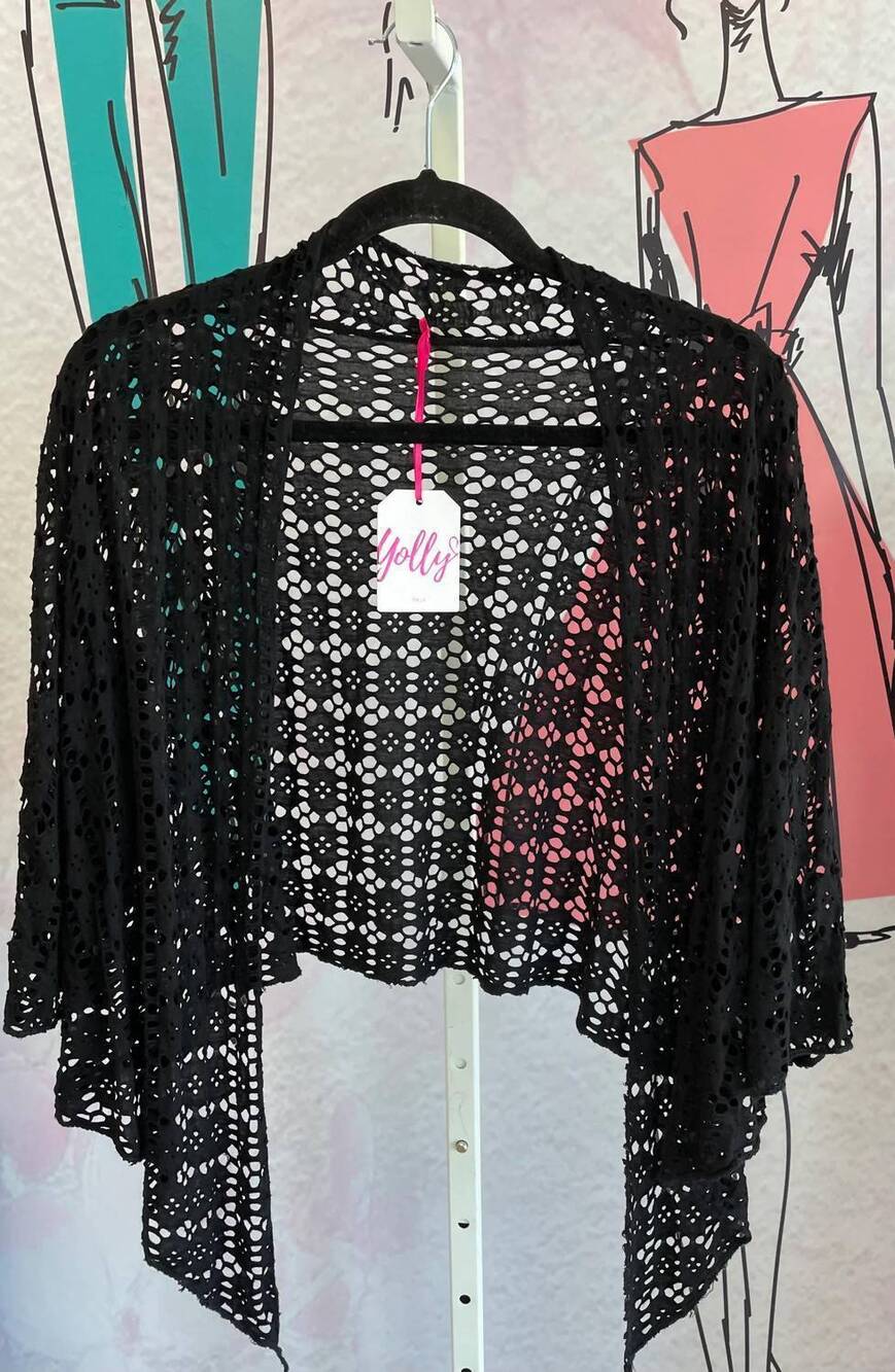 NEW YOLLY women's short sleeve to elbow shrug in black